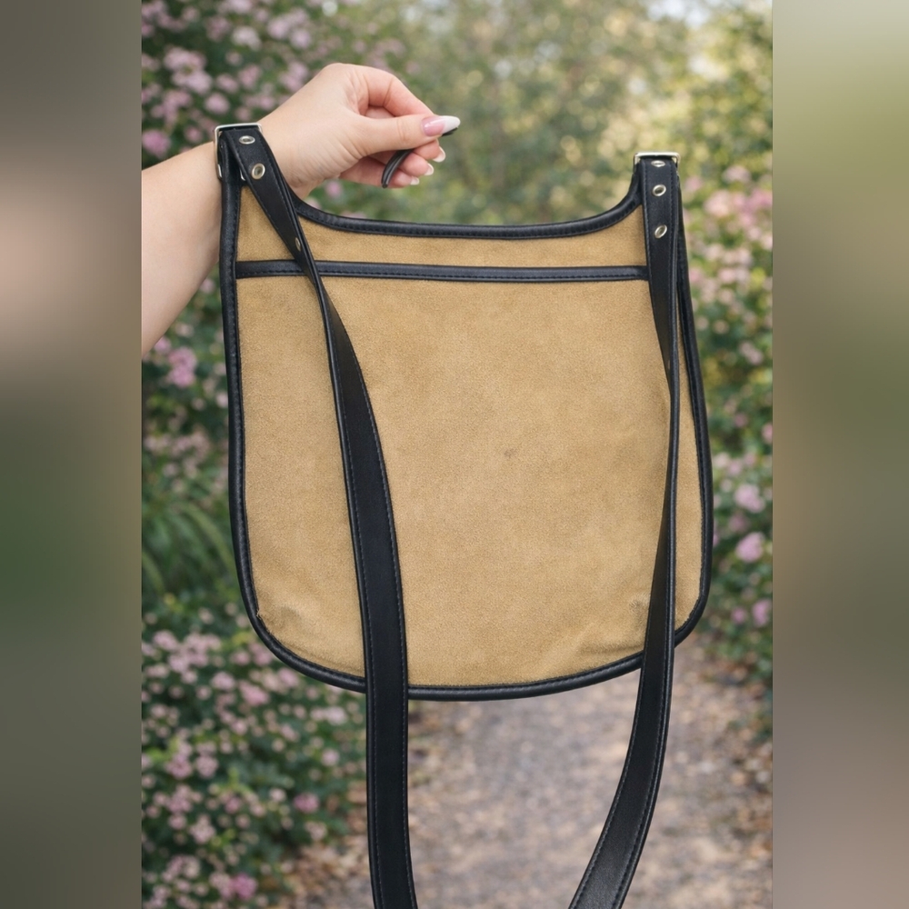 Coach Vintage Wool Tan and Black Women's Shoulder Bag